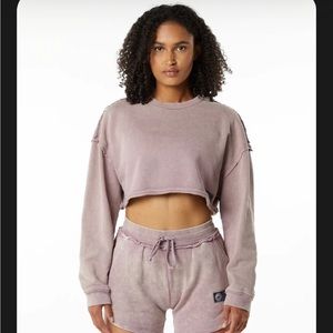 Alphalete very terry crop